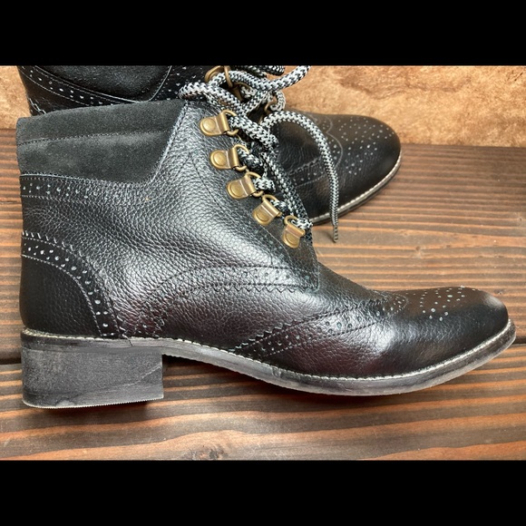 Lace up black BDG ankle boots size 7.5 NWOT - Picture 8 of 13